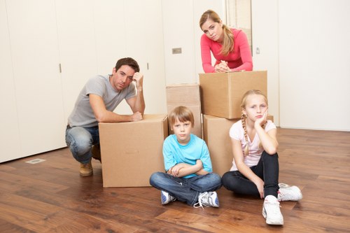 Checklist and moving preparation items for Upton customers